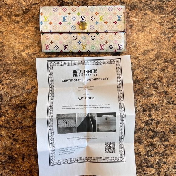 💯 Authentic Louis Vuitton Murakami Multicolore White Sarah Long Wallet w/COA 💖 - Picture 3 of 15